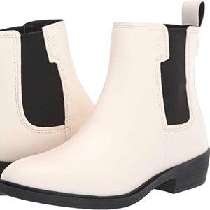 UGG - Emmeth Boot - Size 6 - Jasmine - NWT